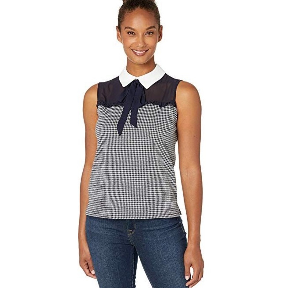 CeCe Sleeveless Collared Top